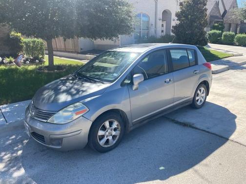 2009 Nissan Versa 1.8 SL