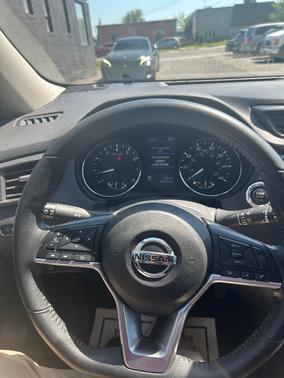 Green 2020 Nissan Rogue SV