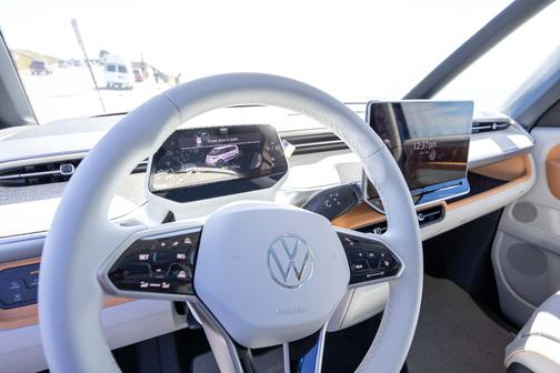 2025 Volkswagen ID. Buzz 1st Edition RWD w/Two-Tone