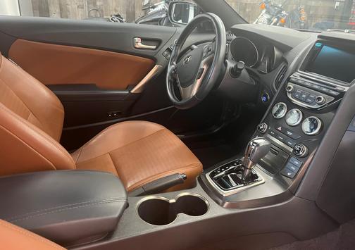 2013 Hyundai Genesis Coupe 3.8 Grand Touring