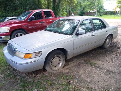 Gray 2000 Mercury Grand Marquis LS