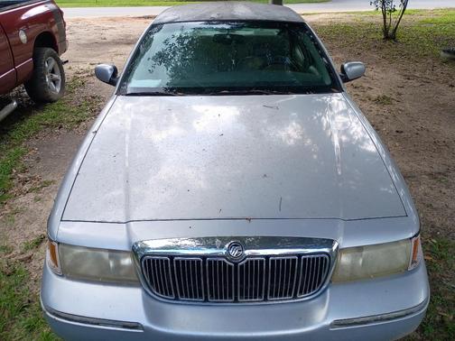 Gray 2000 Mercury Grand Marquis LS