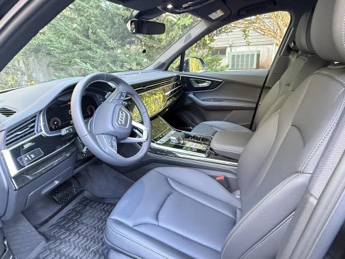 2025 Audi Q7 55 Premium Plus