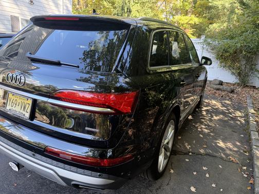 2025 Audi Q7 55 Premium Plus