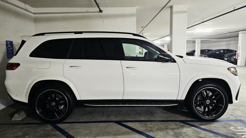 2025 Mercedes-Benz GLS 450 4MATIC