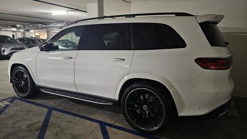 2025 Mercedes-Benz GLS 450 4MATIC