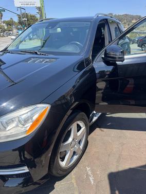 Black 2013 Mercedes-Benz M-Class ML 550 4MATIC