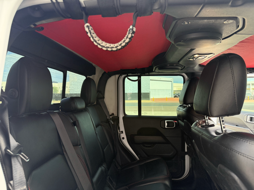 White 2021 Jeep Gladiator Rubicon