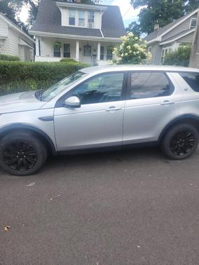 Silver 2016 Land Rover Discovery Sport SE