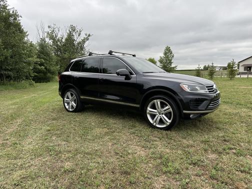 2016 Volkswagen Touareg TDI Executive