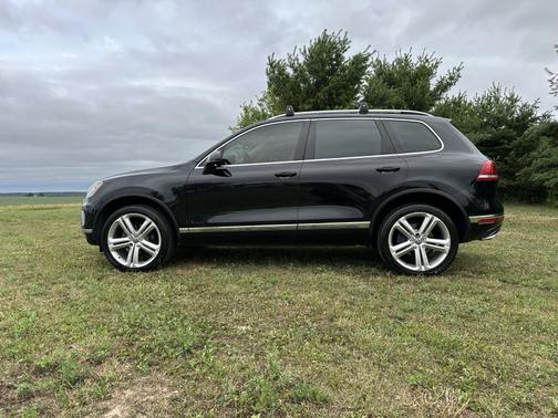 2016 Volkswagen Touareg TDI Executive