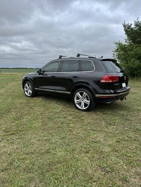 2016 Volkswagen Touareg TDI Executive