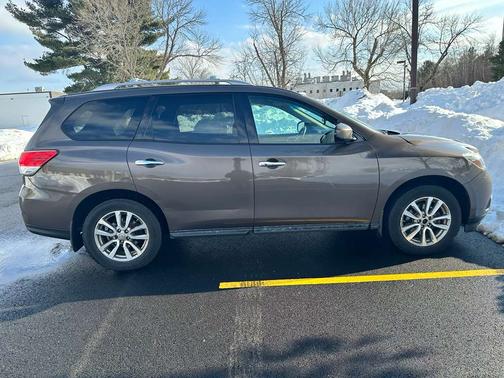 2015 Nissan Pathfinder SV