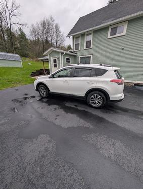 White 2017 Toyota RAV4 Hybrid XLE