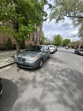 Gray 2010 Hyundai ELANTRA SE