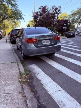 Gray 2010 Hyundai ELANTRA SE