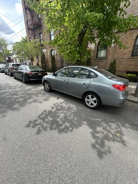 Gray 2010 Hyundai ELANTRA SE