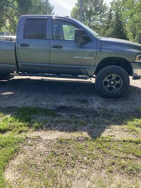 Gray 2004 Dodge Ram 2500 Laramie Quad Cab