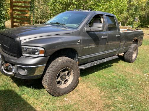 Gray 2004 Dodge Ram 2500 Laramie Quad Cab