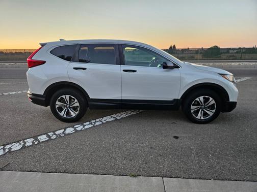 White 2019 Honda CR-V LX