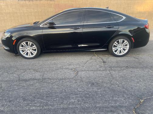 Black 2016 Chrysler 200 Limited