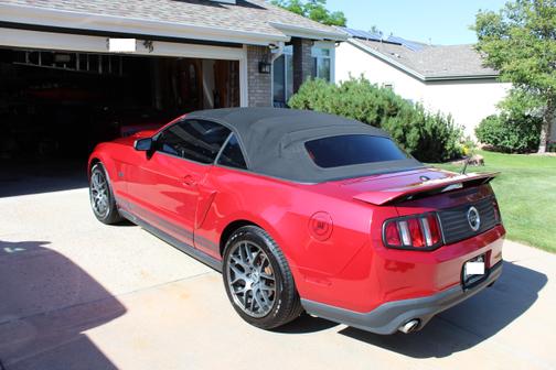 2011 Ford Mustang GT Premium