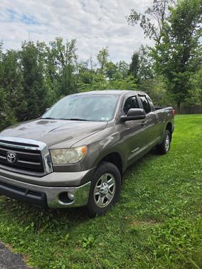 Brown 2012 Toyota Tundra Grade
