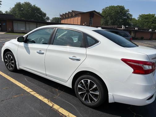 White 2016 Nissan Sentra SV