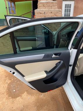 White 2014 Volkswagen Jetta TDI