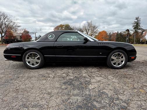 Black 2002 Ford Thunderbird Premium