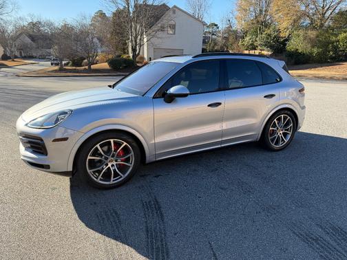 2019 Porsche Cayenne Cayenne