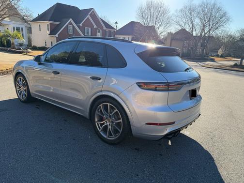 2019 Porsche Cayenne Cayenne