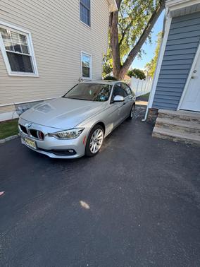 Silver 2018 BMW 320 i xDrive