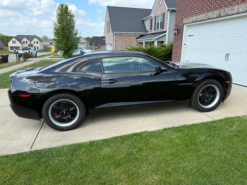 Black 2013 Chevrolet Camaro 1LS