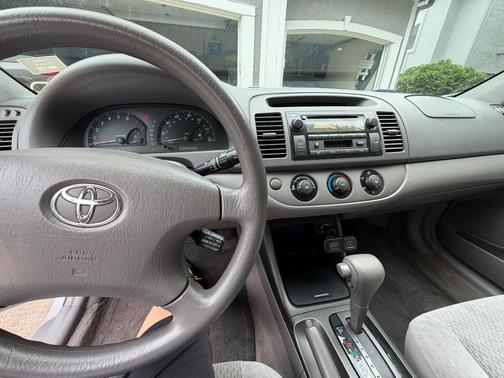 Silver 2002 Toyota Camry LE