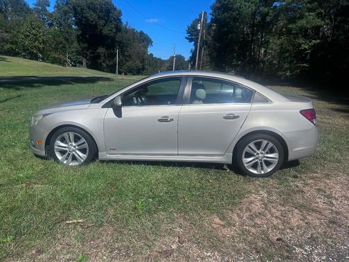 Gold 2012 Chevrolet Cruze LTZ