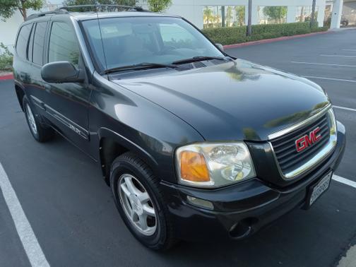 Gray 2004 GMC Envoy SLE