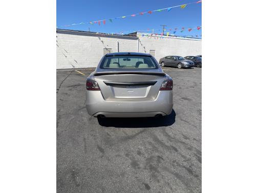 2013 Nissan Altima 3.5 SV