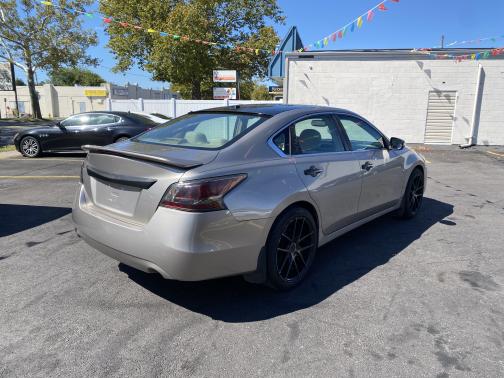 2013 Nissan Altima 3.5 SV