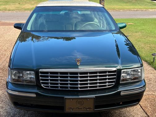 1997 Cadillac DeVille d'Elegance