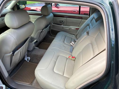 1997 Cadillac DeVille d'Elegance