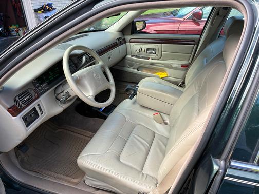 1997 Cadillac DeVille d'Elegance