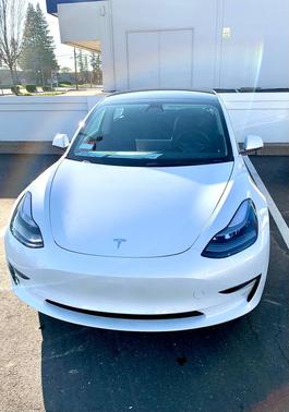 2022 Tesla Model 3 Base