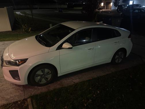 2022 Hyundai IONIQ Hybrid Blue