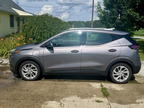 2023 Chevrolet Bolt EUV LT