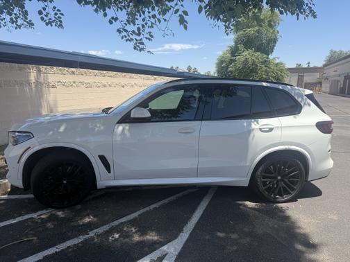 2023 BMW X5 sDrive40i