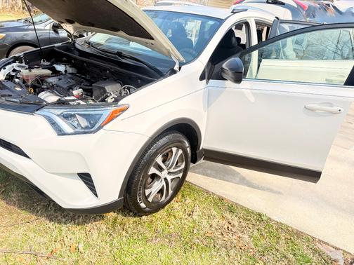 White 2016 Toyota RAV4 LE