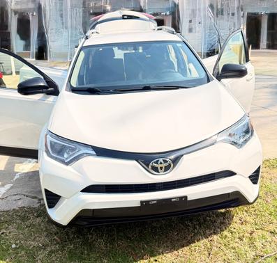 White 2016 Toyota RAV4 LE