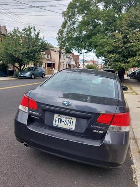 Gray 2011 Subaru Legacy 2.5 i