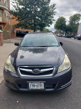 Gray 2011 Subaru Legacy 2.5 i